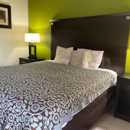 Regency Inn เพอร์รี ภายนอก รูปภาพ
