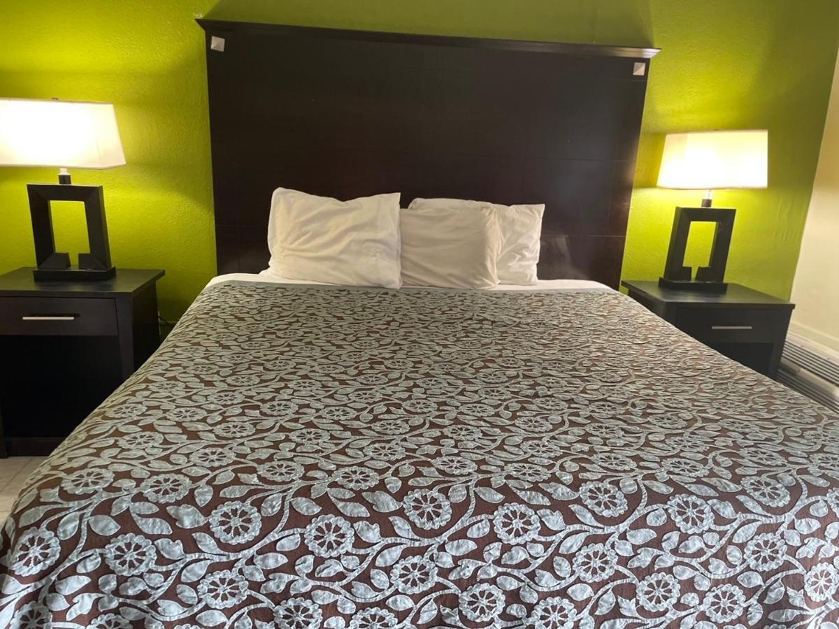 Regency Inn เพอร์รี ภายนอก รูปภาพ