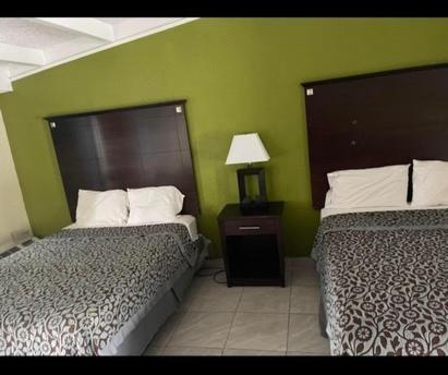 Regency Inn เพอร์รี ภายนอก รูปภาพ