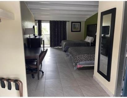 Regency Inn เพอร์รี ภายนอก รูปภาพ